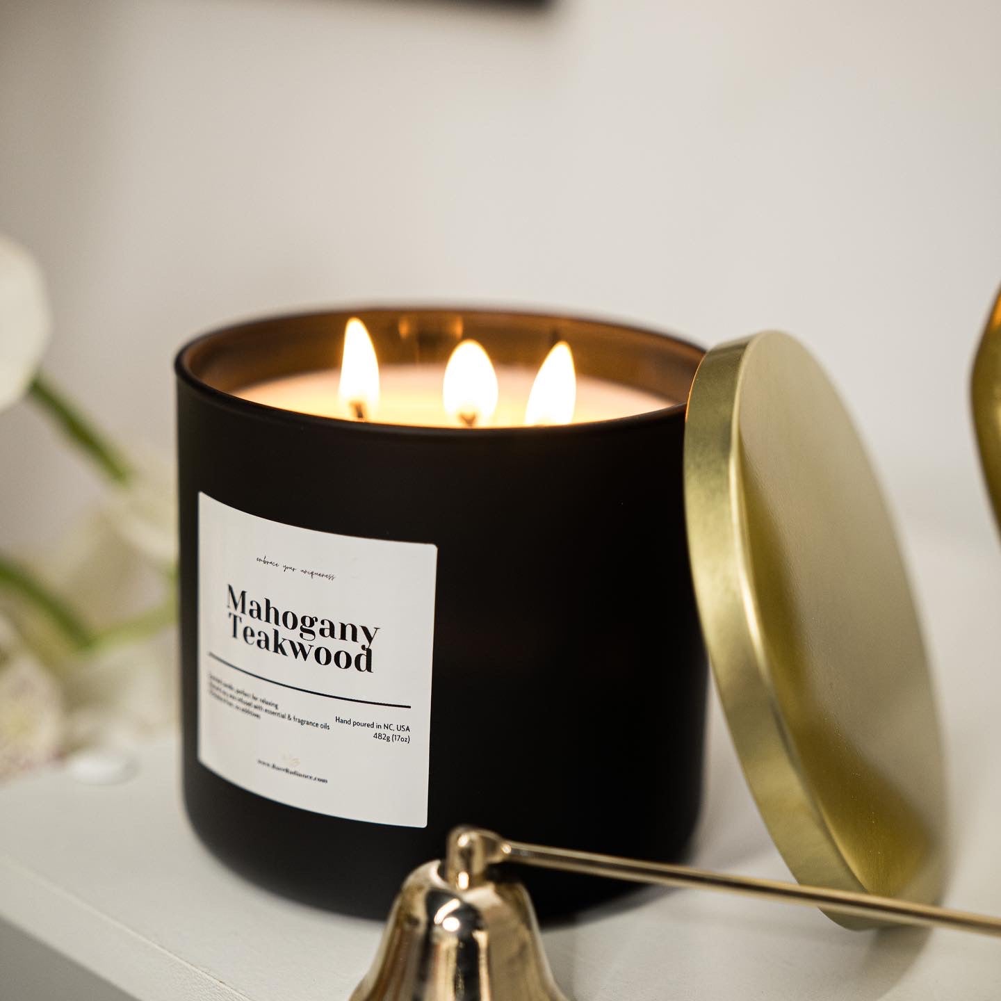 Mahogany Teakwood candles and home fragrances